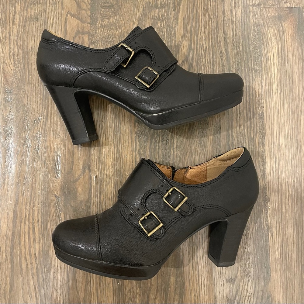 Clarks Artisan Flyrt Fancy Monk Ankle Bootie